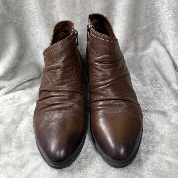 Biza the Valley Chic Brown Ankle Booties Size 41 or 9.5/10 US - Picture 2 of 11